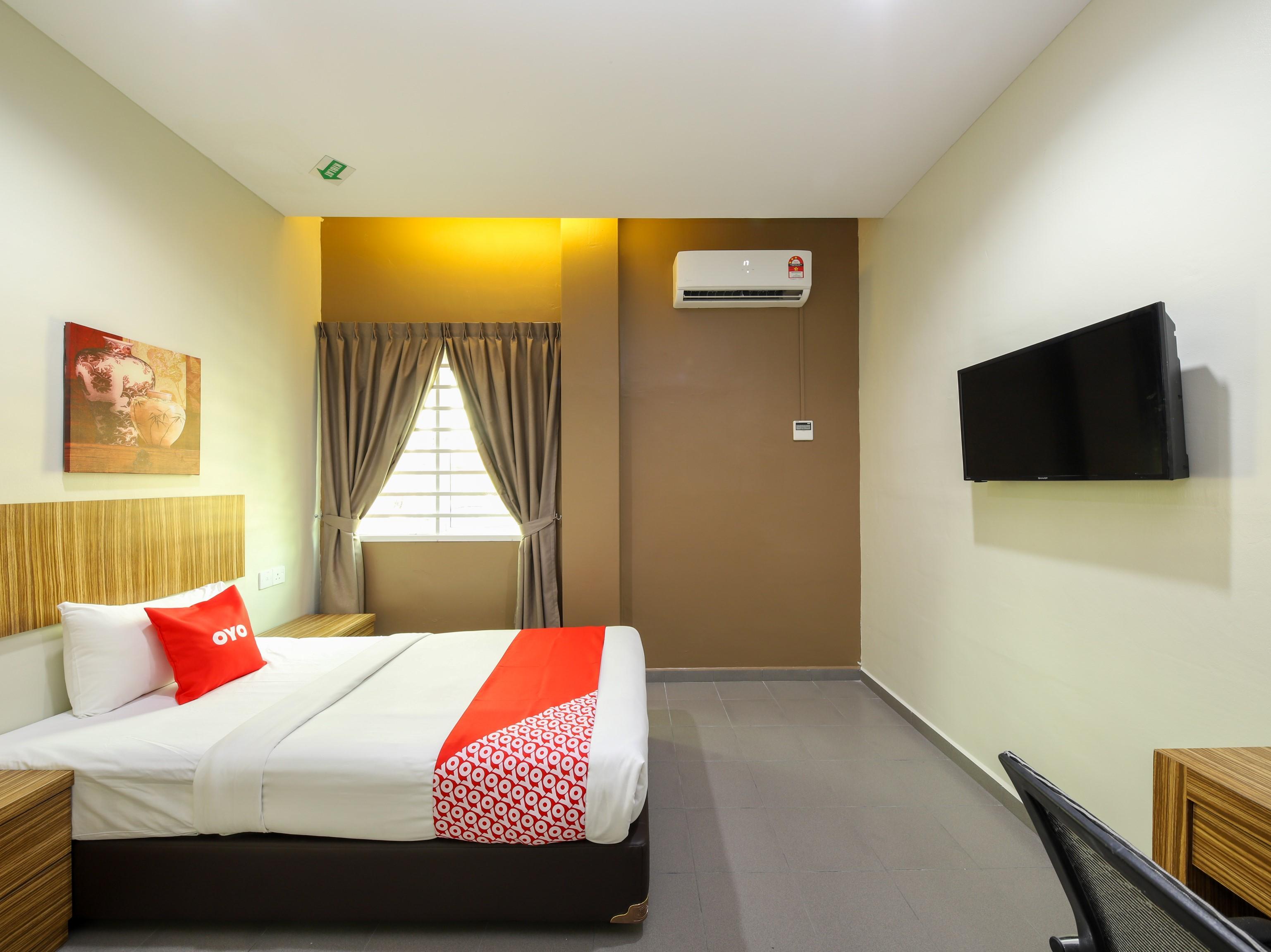 OYO 89839 Riaz Hotel Malacca Buitenkant foto