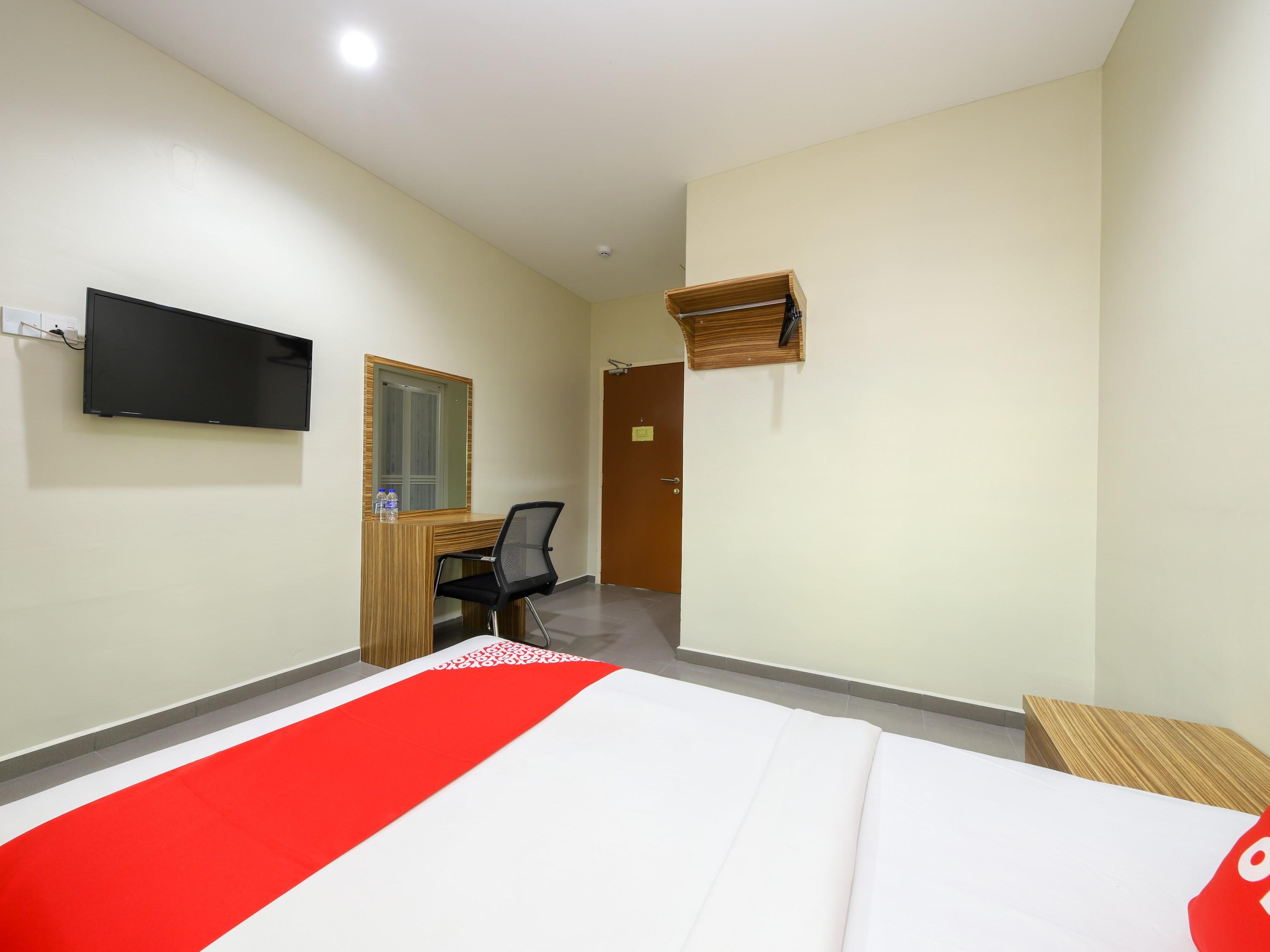 OYO 89839 Riaz Hotel Malacca Buitenkant foto