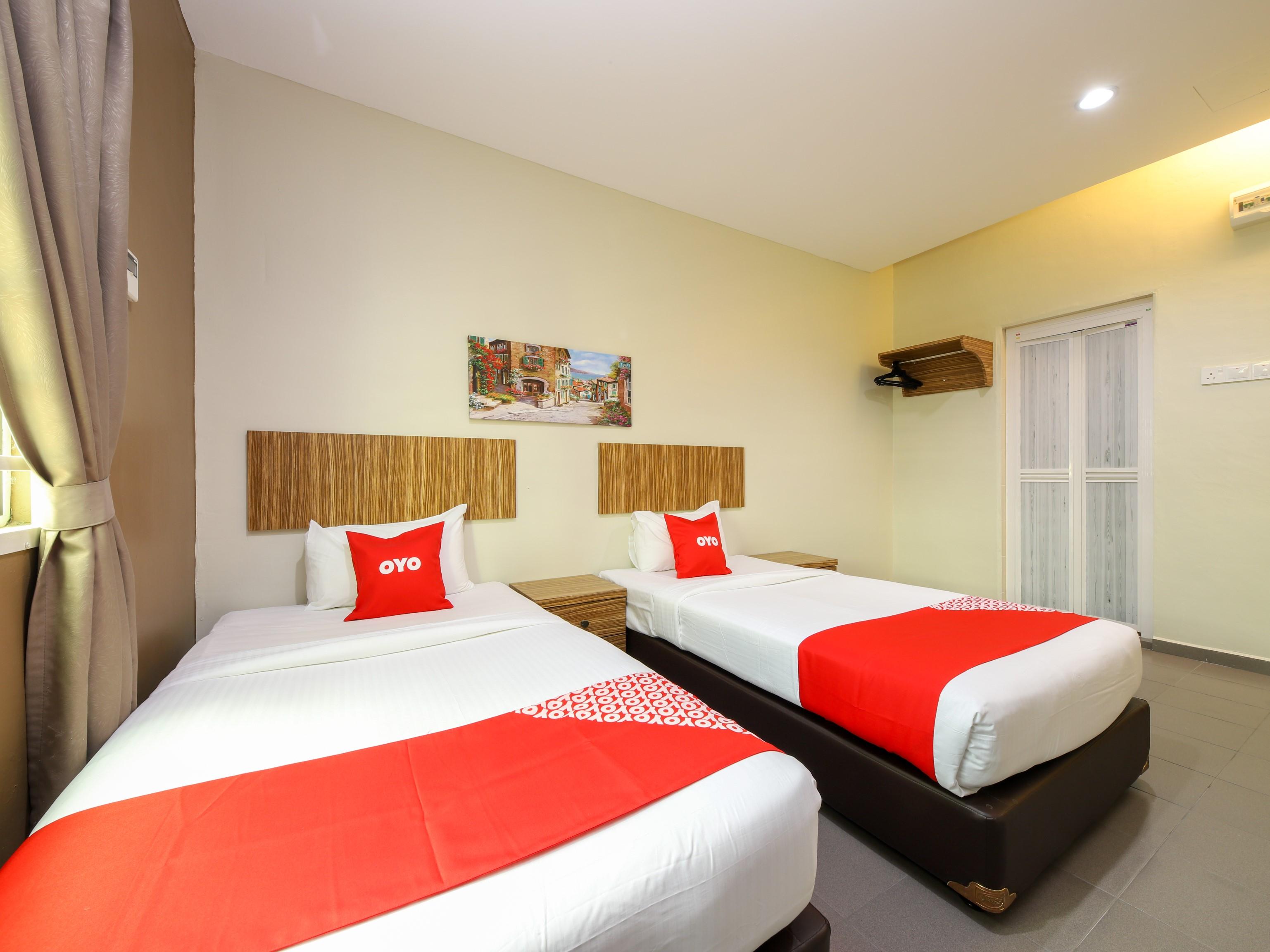OYO 89839 Riaz Hotel Malacca Buitenkant foto