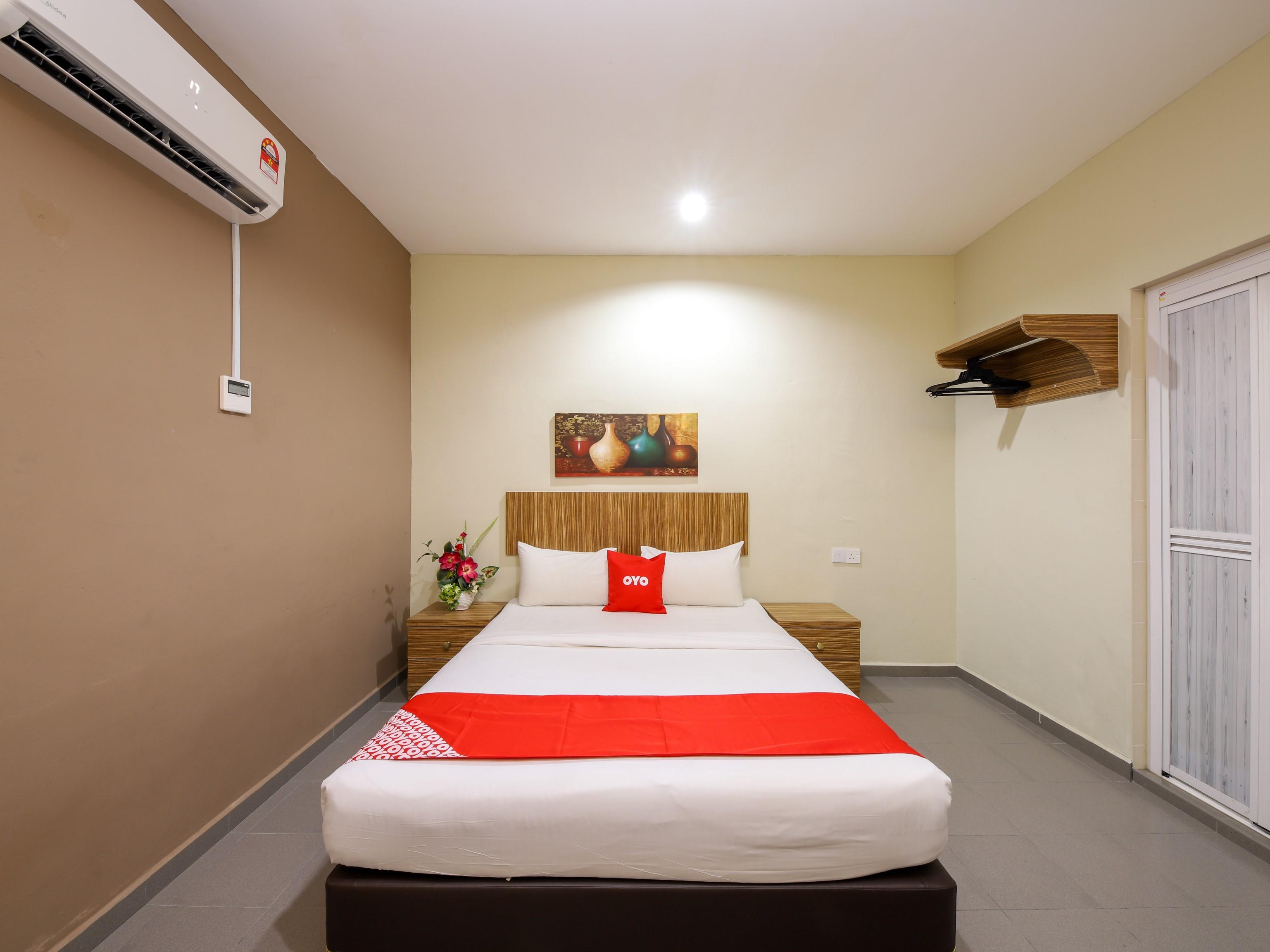 OYO 89839 Riaz Hotel Malacca Buitenkant foto